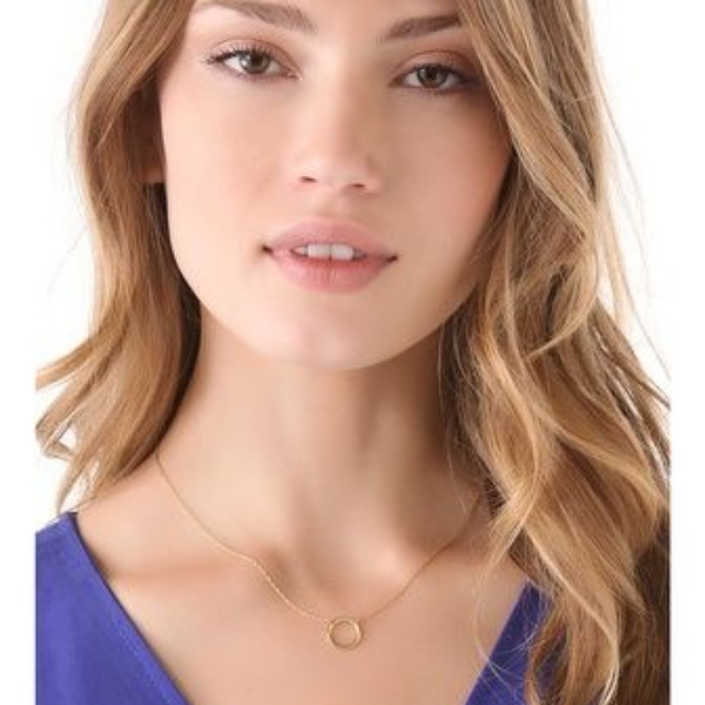 Jennifer Zeuner open circle necklace